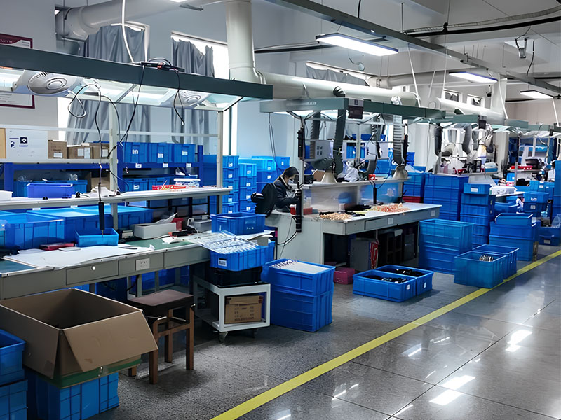 PEDIU-X custom PDU manufacturing workshop for server rack and data center PDU assembly